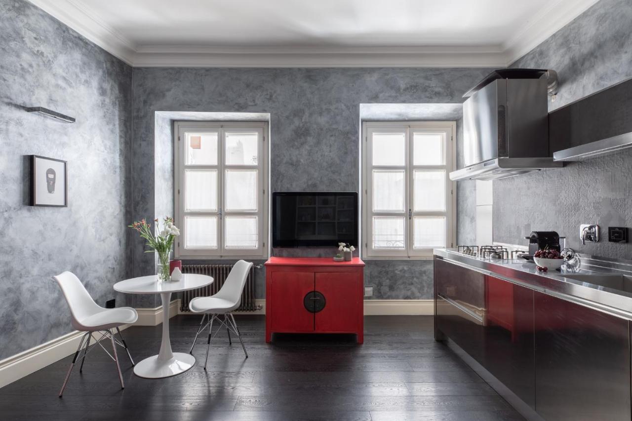 Iflat A Sparkle Of Red In Trastevere Rom Exterior foto